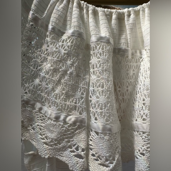Free People NWT Ibiza Off Shoulder Crochet Lace White Top size Large Date Night - Picture 5 of 16